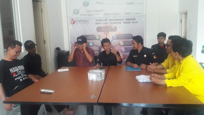 
					TPS dan Kinerja KPPS Disorot Panwaslu Depok