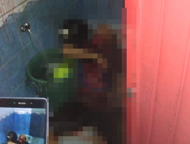 
					Mayat Berlumuran Darah Ditemukan di Toilet SPBU Jalan Kartini