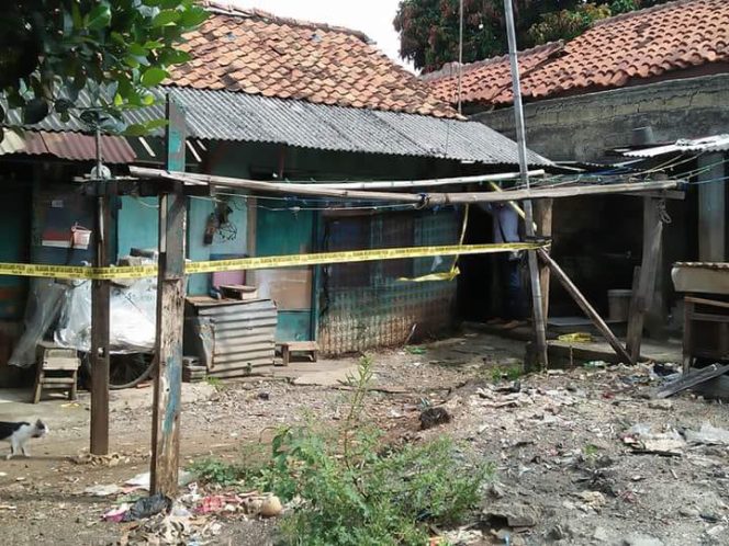 
					Tukang Ojek Tewas Membusuk di Rumah Kontrakan