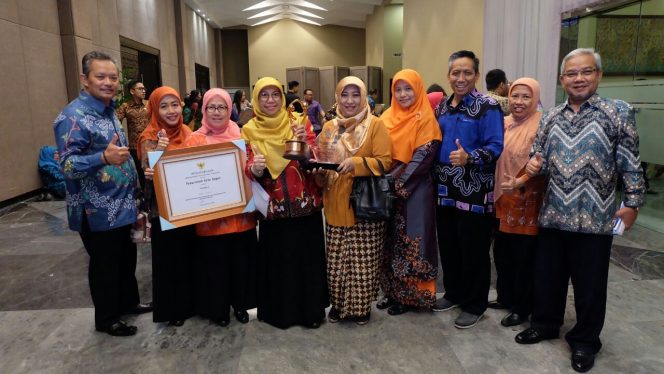 
					Menuju KLA, Depok Kembali Raih Penghargaan Nindya