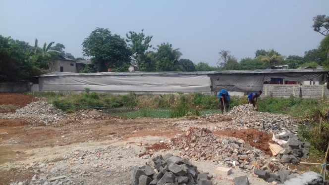 
					Pembangunan Perumahan Ganggu KBM SDN Kramat