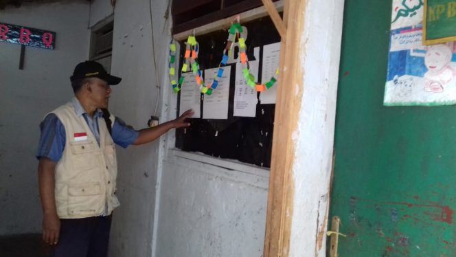 
					Rumah Terduga Teroris di Depok Digerebek