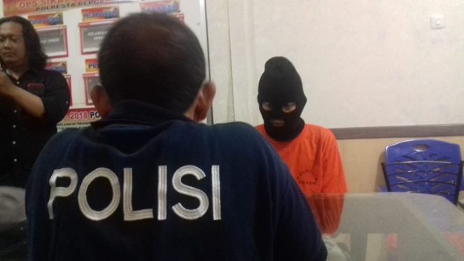 
					Cemburu, Suami Cekik Istri Hingga Tewas