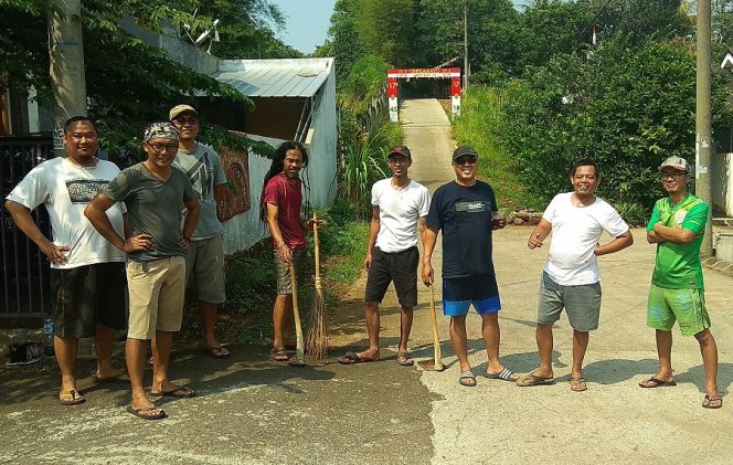 
					Sambut HUT RI, Warga New Anggrek 3 Percantik Lingkungan