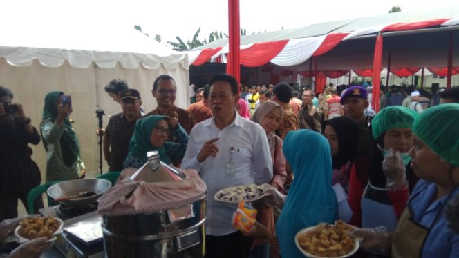 
					Kepala Badan Penyuluhan dan Pembangunan Sumber Daya Manusia Pertanian (BPPSDMP) Kementerian Pertanian, Momon Rusmono mengungkapkan, pada 2045 Indonesia ditargetkan jadi lumpung pangan dunia.