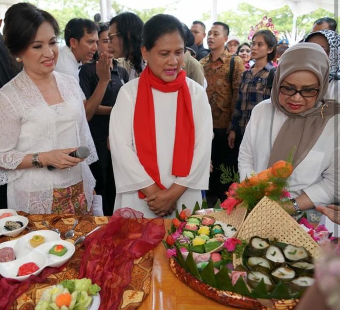 
					Iriana Jokowi Minta Perempuan Indonesia Lestarikan Kuliner Nusantara