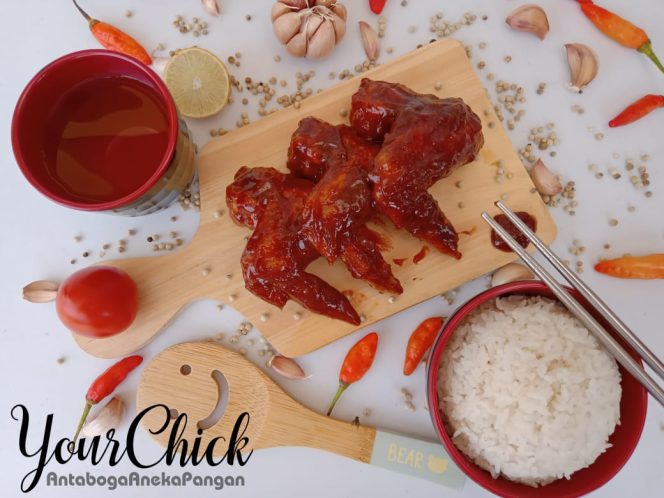 
					Spicy Chicken Wings dengan brand Your Chick.