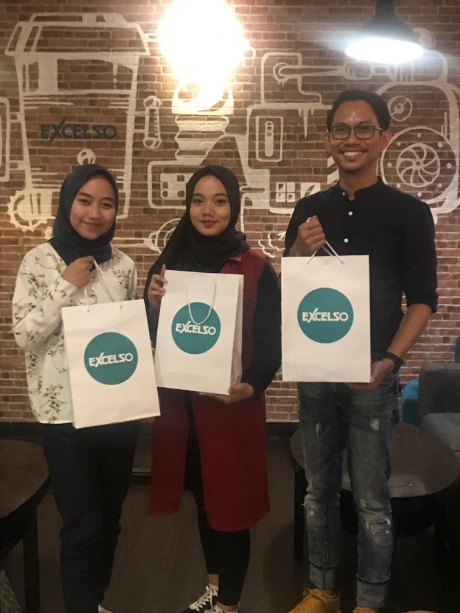 
					Kolaborasi Kafe Excelso dan Reddoorz Lewat Coffee Class.
