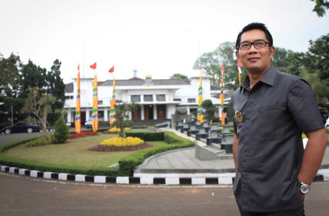 
					Ridwan Kamil : Cabut SE, Terbitkan SK