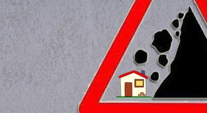 
					Banjir dan Longsor di Ciputih Lebak Rusak 8 Rumah