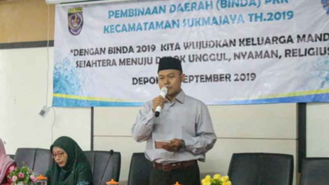 
					Camat Sukmajaya, Tito Ahmad Riyadi saat memberikan sambutan pada acara Binda.