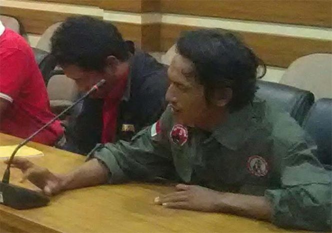 
					Suryadi Boges, Aktivis Repdem Kota Depok.