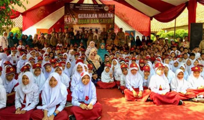 
					Edukasi ke 600 siswa Sekolah Dasar (SD) untuk gemar makan buah dan sayur.