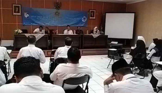 
					Guru MA di lingkungan Kemenag Bogor saat mengikuti diklat substantif penyusunan bahan ajar MA. 