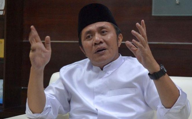 
					Gubernur Sumatera Selatan Herman Deru