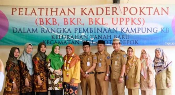 
					Camat Beji, Anis Fatoni mengatakan, 6 Kampung Keluarga Berencana (KB) baru akan terbentuk di kecamatannya.