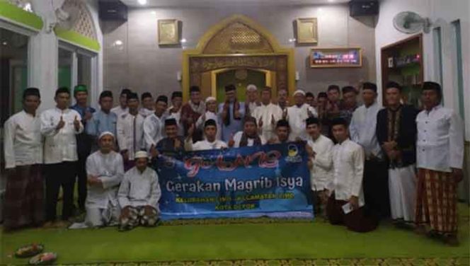 
					Gerakan Magrib Isya (Gamis) dicanangkan di Limo.