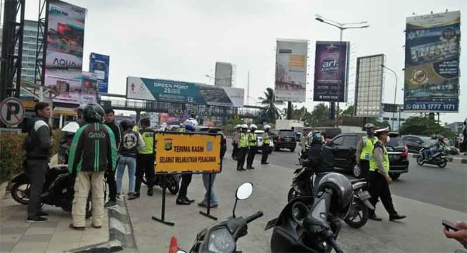 
					Operasi Patuh Jaya 2019 di Jalan Ahmad Yani, depan Mal Metropolitan Bekasi.
