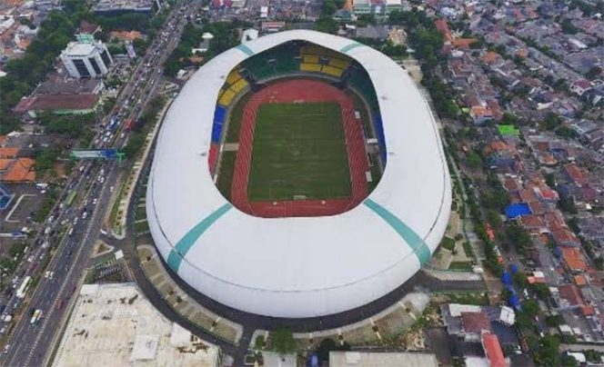 
					Stadion Patriot Chandrabaga