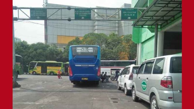 
					Terminal Bus Bekasi 