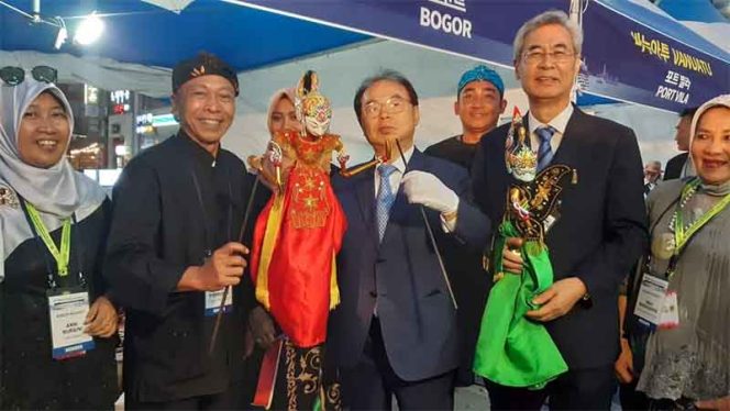 
					Walikota Busan Korea Selatan Oh Keo -Don, menyambangi Kabupaten Bogor.
