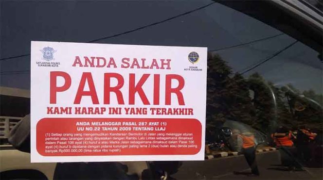
					Kendaraan Milik Anggota DPRD ditindak dan ditempel stiker