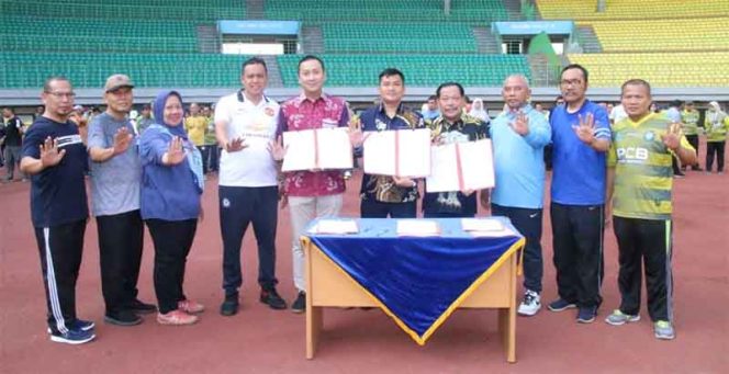 
					Usai menandatangani MoU 3 perusahaan