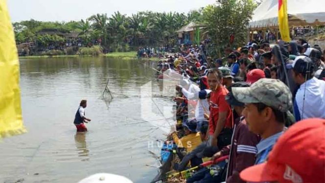 
					Festival Mancing 2019 di Taman Limo, Desa Jatiwangi, Cikarang Barat.