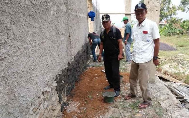 
					Derasnya permintaan warga yang mendambakan memiliki Gelanggang Olah Raga (GOR) mini di Desa Wangunjaya.