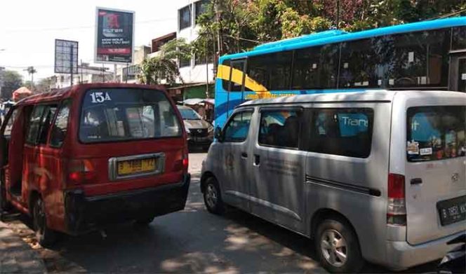 
					Dishub Tegaskan Tidak Ada Penambahan Trayek Angkot