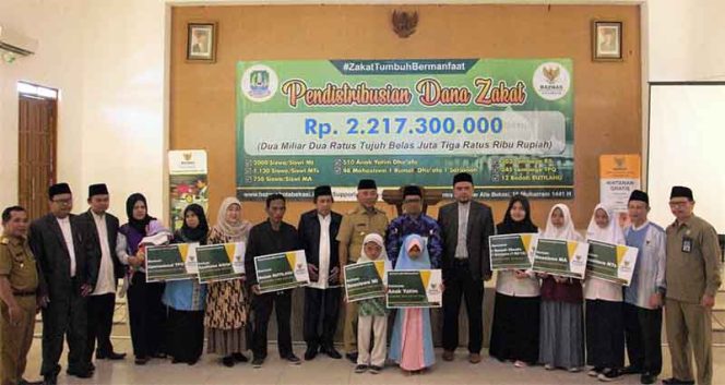 
					BAZNAS Kota Bekasi Salurkan Zakat 2,2 Miliar