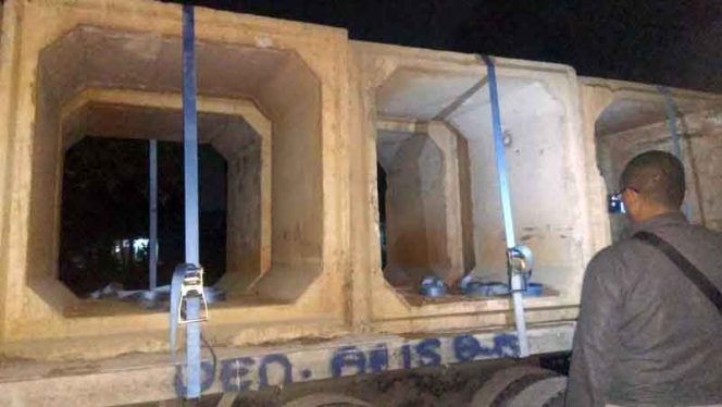 
					Diduga Gunakan Material Bekas