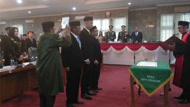 
					Pimpinan DPRD Kota Sukabumi Dilantik