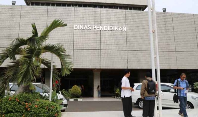 
					Gara-gara Pulpen Rp24 Miliar, Pendidikan Jaktim Disemprot