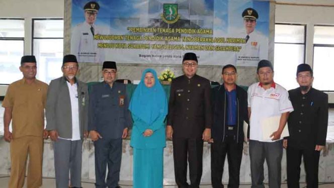 
					1.600 Guru Madrasah Kota Sukabumi Dapat Honor