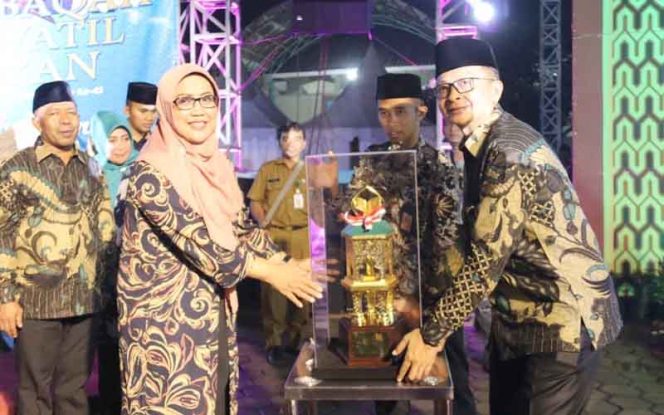 
					 Bupati Bogor, Ade Yasin saat membuka Musabaqoh Tilawatil Qur’an (MTQ) ke-42 Tingkat Kabupaten Bogor.