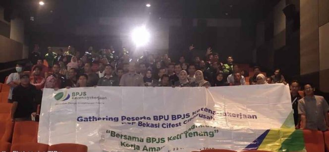 
					BPJS Ketenagakerjaan Cabang Bekasi Cikarang bersama KCP Cifest Cibarusah gelar nonton bareng.