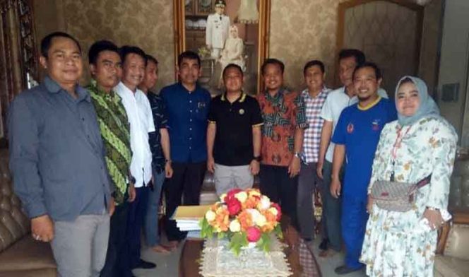 
					Forum Persatuan Honorer Indonesia (FPHI)