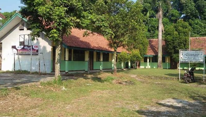 
					SMP PGRI Korpri belum bisa melaksanakan kegiatan belajar dan mengajar karena tidak tersedia siswa. 