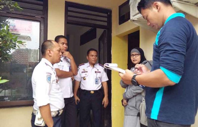 
					Tim Sidak KTR dialog dengan ASN di Kelurahan Sawangan Baru.