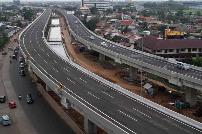 
					Sengketa Tol Becakayu: Saksi Super Camat Belum Tersentuh Hukum