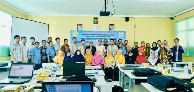 
					Puluhan Guru SMK Dibekali Wawasan Revolusi Industri 4.0