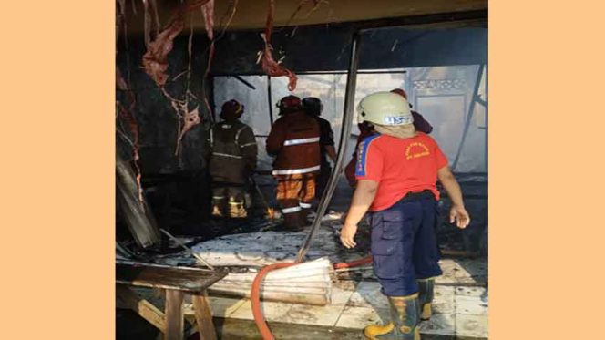 
					Inilah warung soto yang terbakar akibat kebocoran tabung gas.