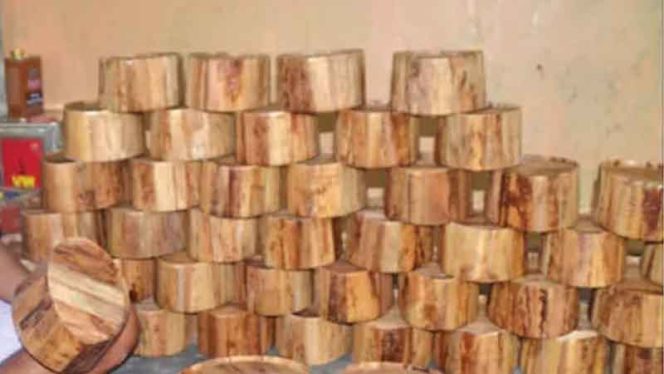 
					Kopiah Kedebong Pisang