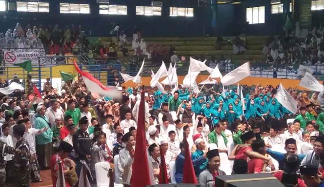 
					Ribuan santri bergagai pondok pesantren di kota hujan, mengikuti peringatan Hari Santri Nasional tahun 2019.