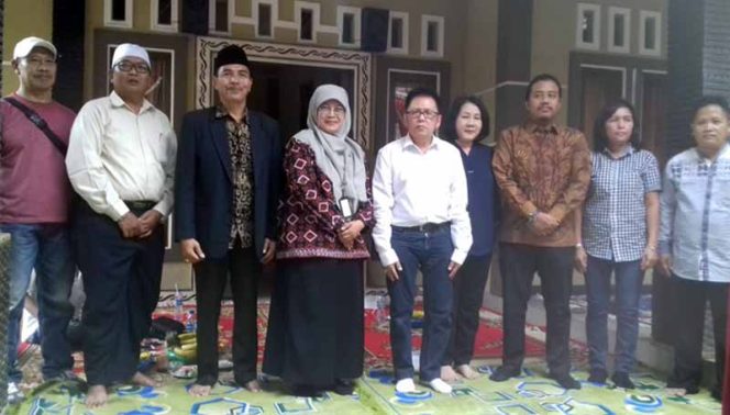 
					Suasana pertemuan antara PT Petamburan Jaya Raya dengan perrwakilan Pemkot Depok dan pedagang. 