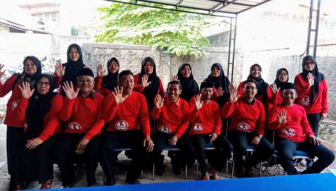 
					Warga Peduli AIDS dibentuk di Kecamatan Sawangan. Kegiatan ini upaya mencegah penyakit HIV/AIDS.