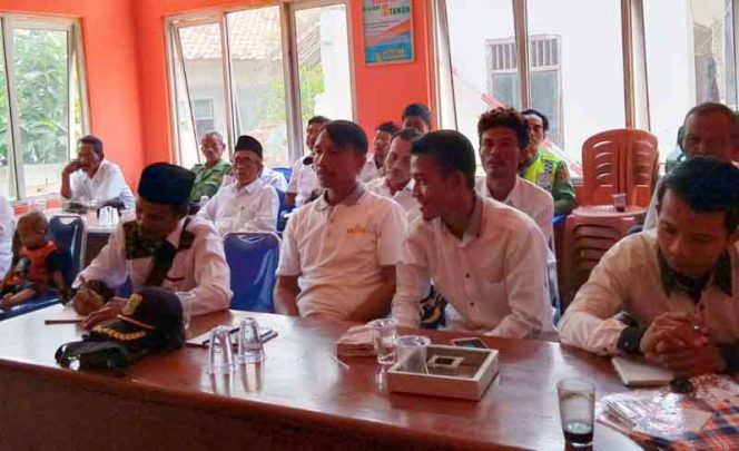 
					Rapat Minggon Berikan Pengetahuan dan Informasi