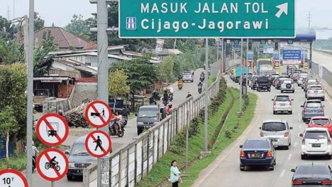 
					Volume Kendaraaan di Kukusan Meningkat, Tol Cijago Difungsikan