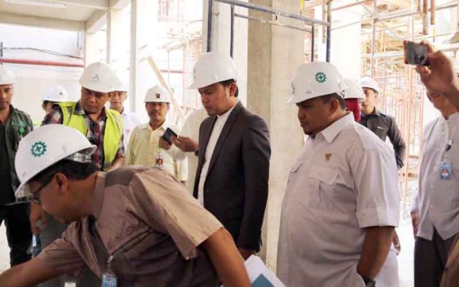 
					Wali Kota Bogor Bima Arya bersama pimpinan DPRD melakukan sidak ke RSUD Kota Bogor.